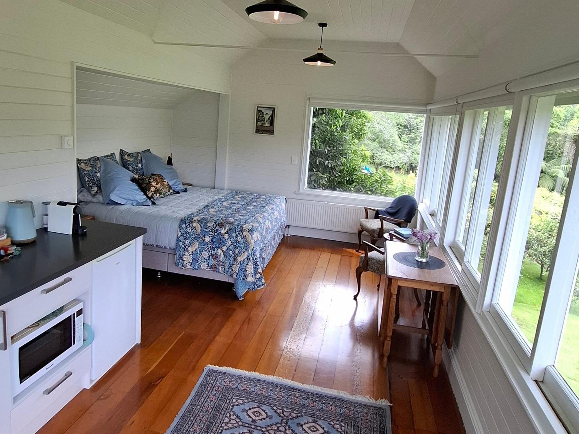 The Signal Box Otel Whanganui Oda fotoğraf